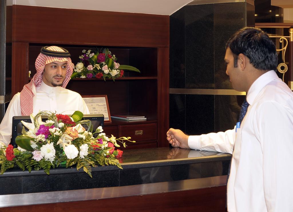 Leader Al Muna Kareem Hotel Medina Екстер'єр фото